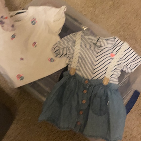 Osh B Gosh: 6pc matching set. 18M Skirt, 18-24M tops, 18M Bloomers - Picture 10 of 11